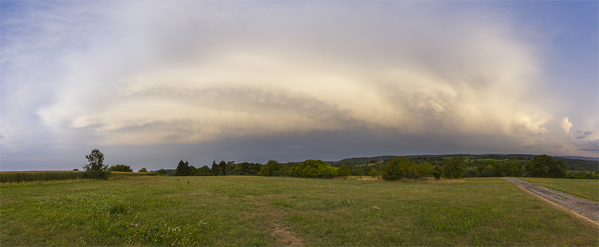 Panorama Mammatus Wolken | 08.08.2018